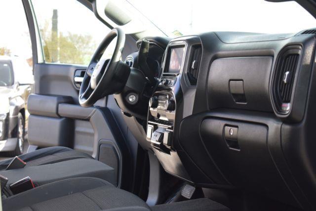 Chevrolet Silverado 1500 Custom Crew Cab Short Box 4WD 2021