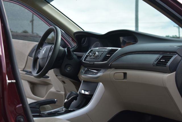 Honda Accord LX Sedan CVT 2013