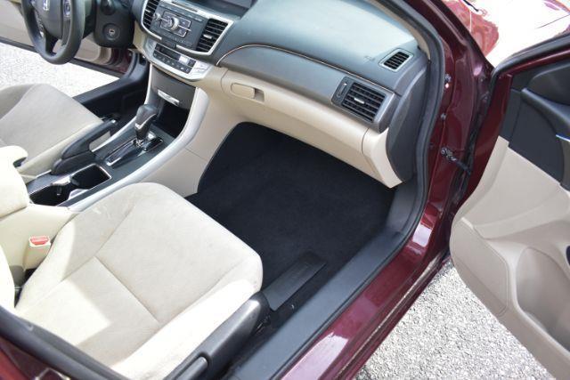 Honda Accord LX Sedan CVT 2013