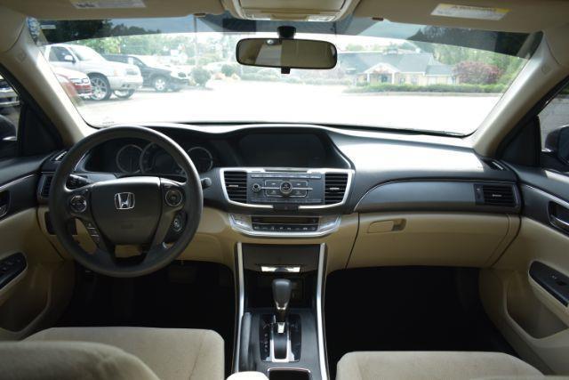 Honda Accord LX Sedan CVT 2013