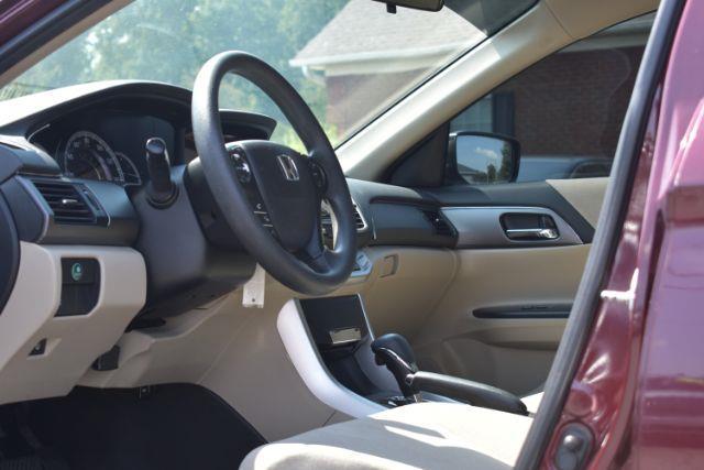Honda Accord LX Sedan CVT 2013