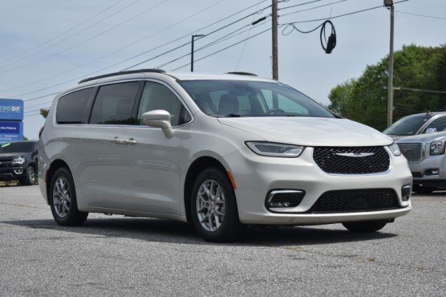 Chrysler Pacifica Touring Plus 2021