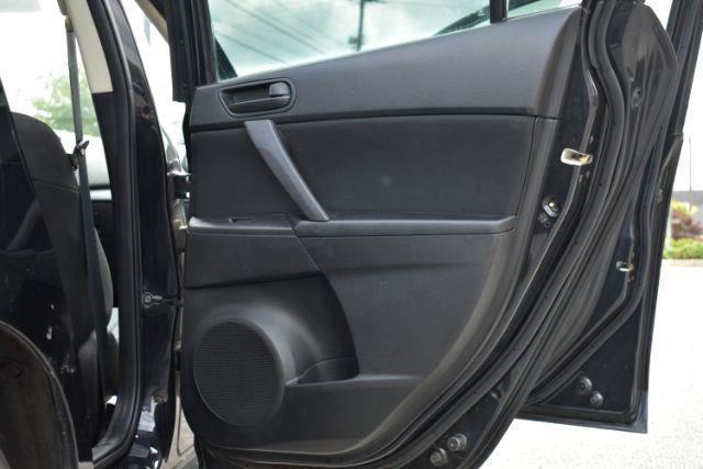Mazda MAZDA3 i Sport 4-Door 2011