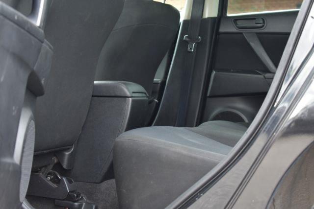 Mazda MAZDA3 i Sport 4-Door 2011
