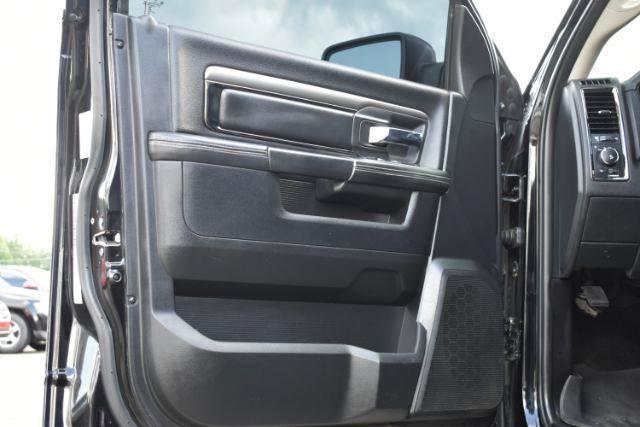 RAM 1500 Sport Crew Cab SWB 4WD 2015