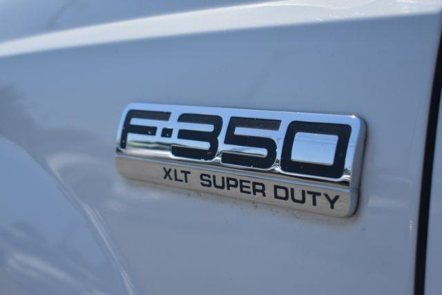 Ford F-350 SD XLT Crew Cab 4WD DRW 2006