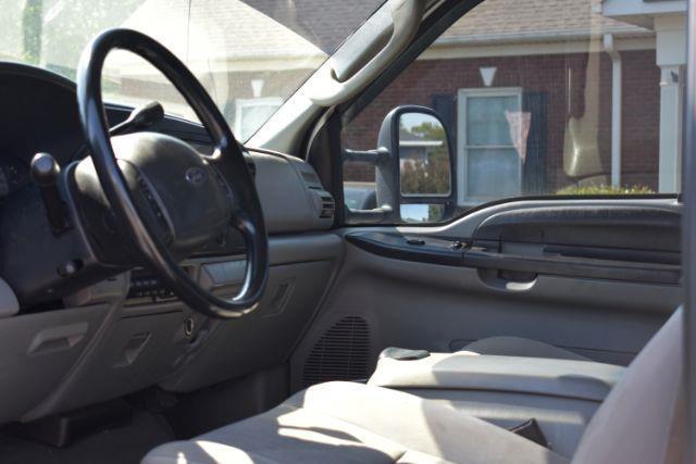 Ford F-350 SD XLT Crew Cab 4WD DRW 2006
