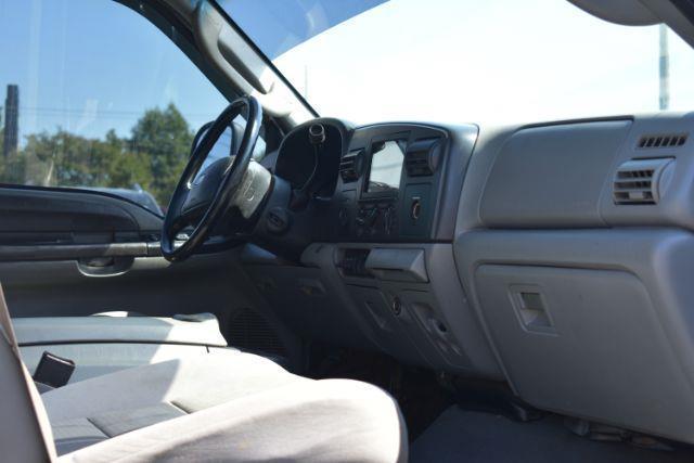 Ford F-350 SD XLT Crew Cab 4WD DRW 2006
