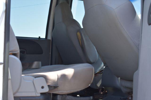 Ford F-350 SD XLT Crew Cab 4WD DRW 2006