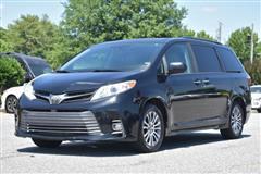 2020 Toyota Sienna 