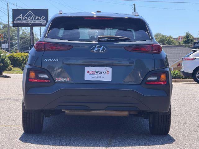 Hyundai Kona SEL 2021
