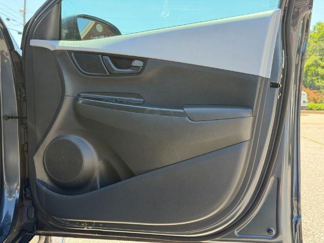 Hyundai Kona SEL 2021