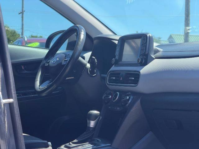 Hyundai Kona SEL 2021
