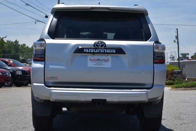 Toyota 4Runner TRD Off-road 4WD 2021