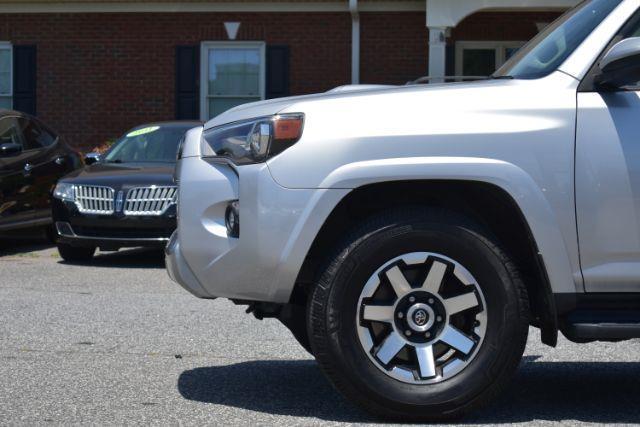 Toyota 4Runner TRD Off-road 4WD 2021