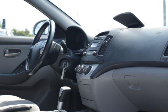 Hyundai Elantra SE 2009