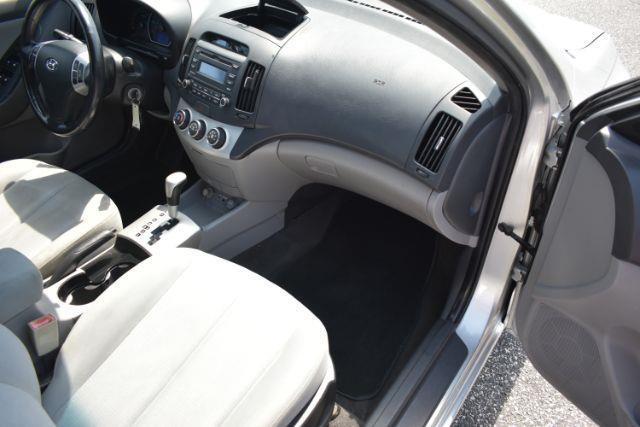 Hyundai Elantra SE 2009
