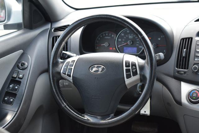 Hyundai Elantra SE 2009