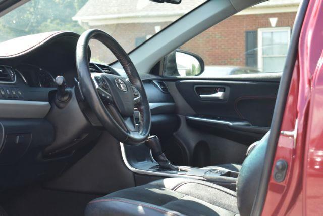 Toyota Camry XLE 2016