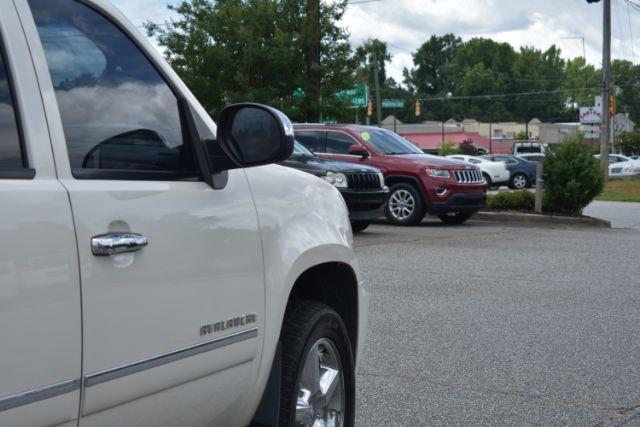Chevrolet Avalanche LTZ 4WD 2013
