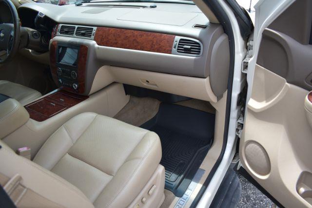 Chevrolet Avalanche LTZ 4WD 2013