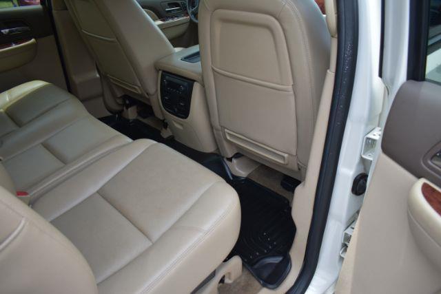 Chevrolet Avalanche LTZ 4WD 2013