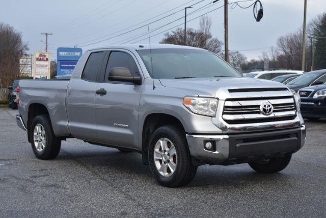 Toyota Tundra SR5 4.6L V8 Double Cab 4WD 2017