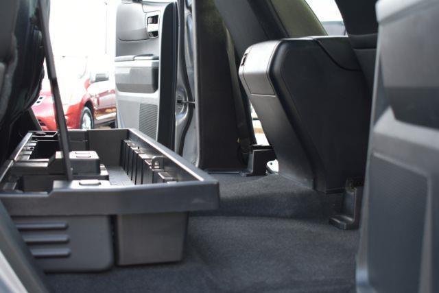 Toyota Tundra SR5 4.6L V8 Double Cab 4WD 2017