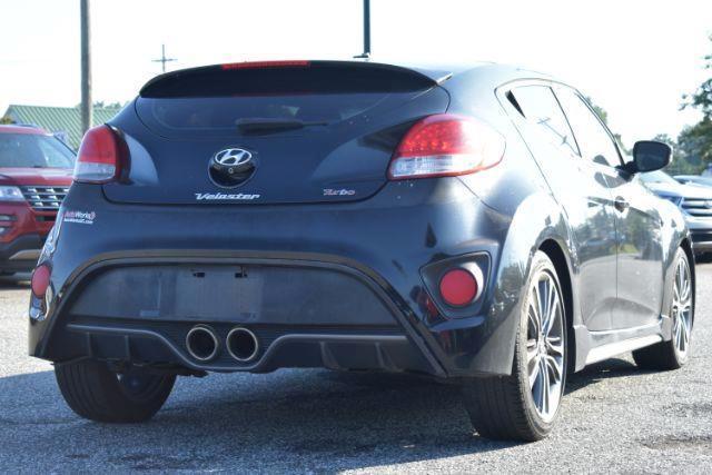 Hyundai Veloster Turbo R-Spec w/Red Interior 6M 2017