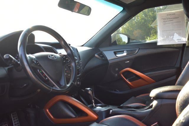 Hyundai Veloster Turbo R-Spec w/Red Interior 6M 2017