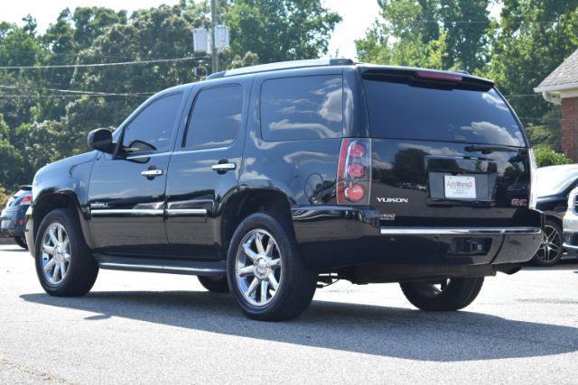 GMC Yukon Denali 4WD 2013