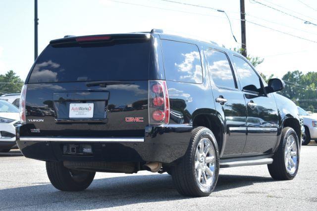 GMC Yukon Denali 4WD 2013