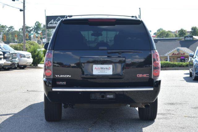 GMC Yukon Denali 4WD 2013