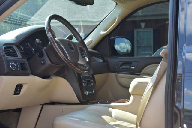 GMC Yukon Denali 4WD 2013