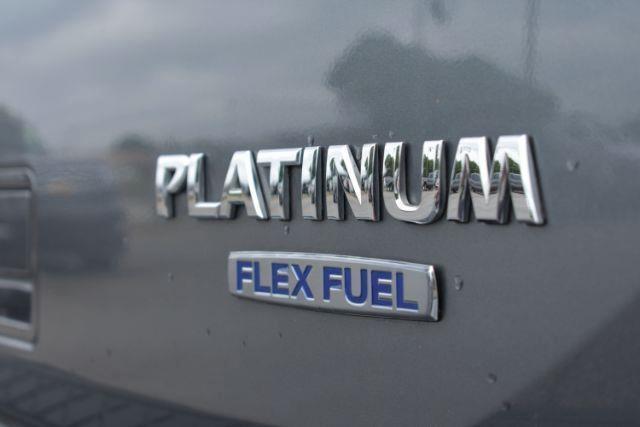 Nissan Armada Platinum 4WD 2014