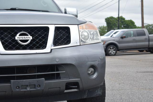 Nissan Armada Platinum 4WD 2014