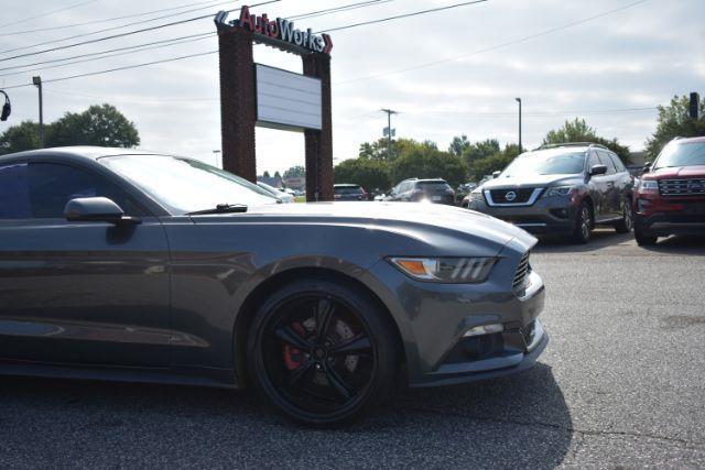 Ford Mustang EcoBoost Coupe 2015