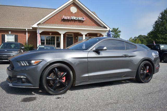 Ford Mustang EcoBoost Coupe 2015