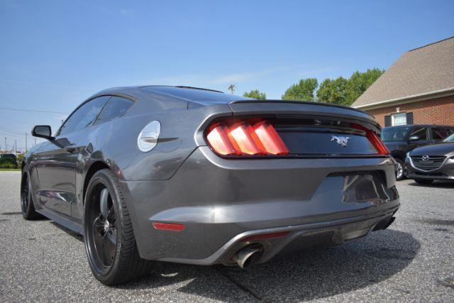 Ford Mustang EcoBoost Coupe 2015