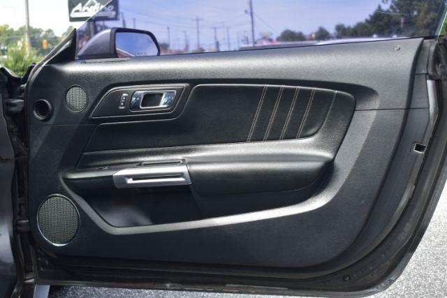 Ford Mustang EcoBoost Coupe 2015