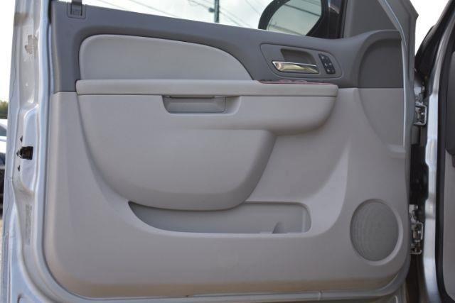 Chevrolet Tahoe LTZ 2WD 2012