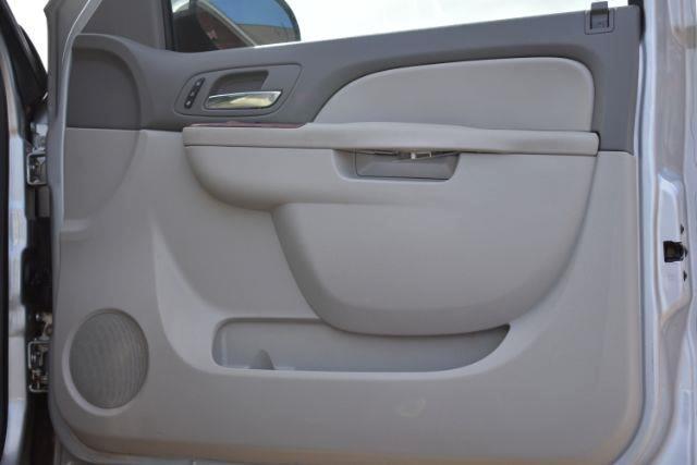 Chevrolet Tahoe LTZ 2WD 2012