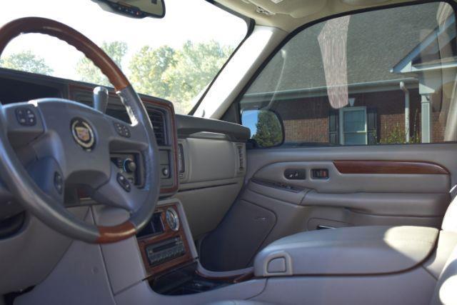 Cadillac Escalade AWD 2004