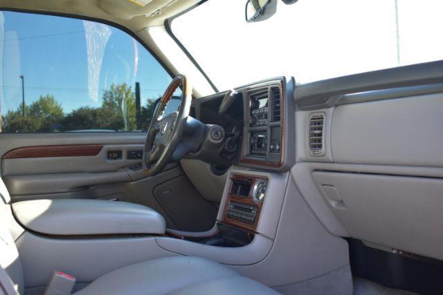 Cadillac Escalade AWD 2004