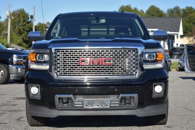 GMC Sierra 1500 Denali Crew Cab Long Box 4WD 2015
