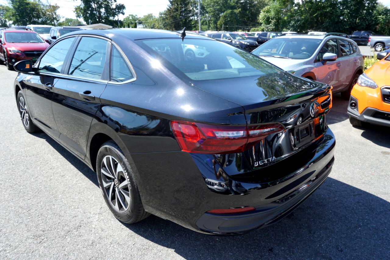 2024 Volkswagen Jetta S photo 6