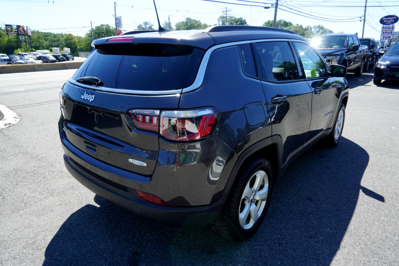 2018 Jeep Compass Latitude photo 3