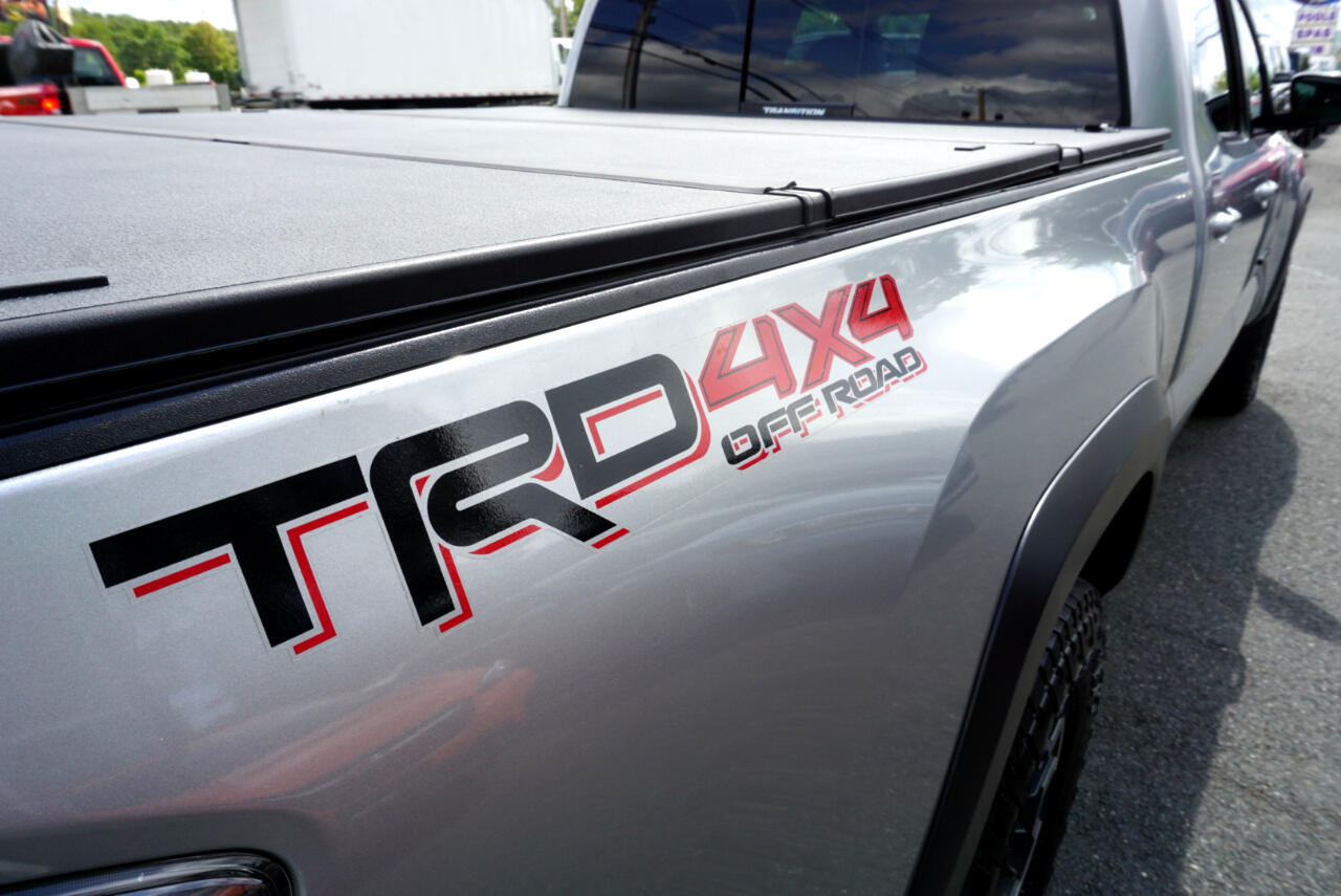2021 Toyota Tacoma SR5 Double Cab photo 5