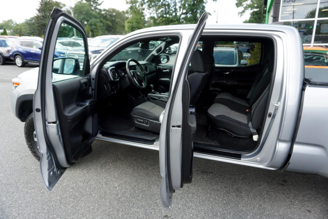 2021 Toyota Tacoma SR5 Double Cab photo 11