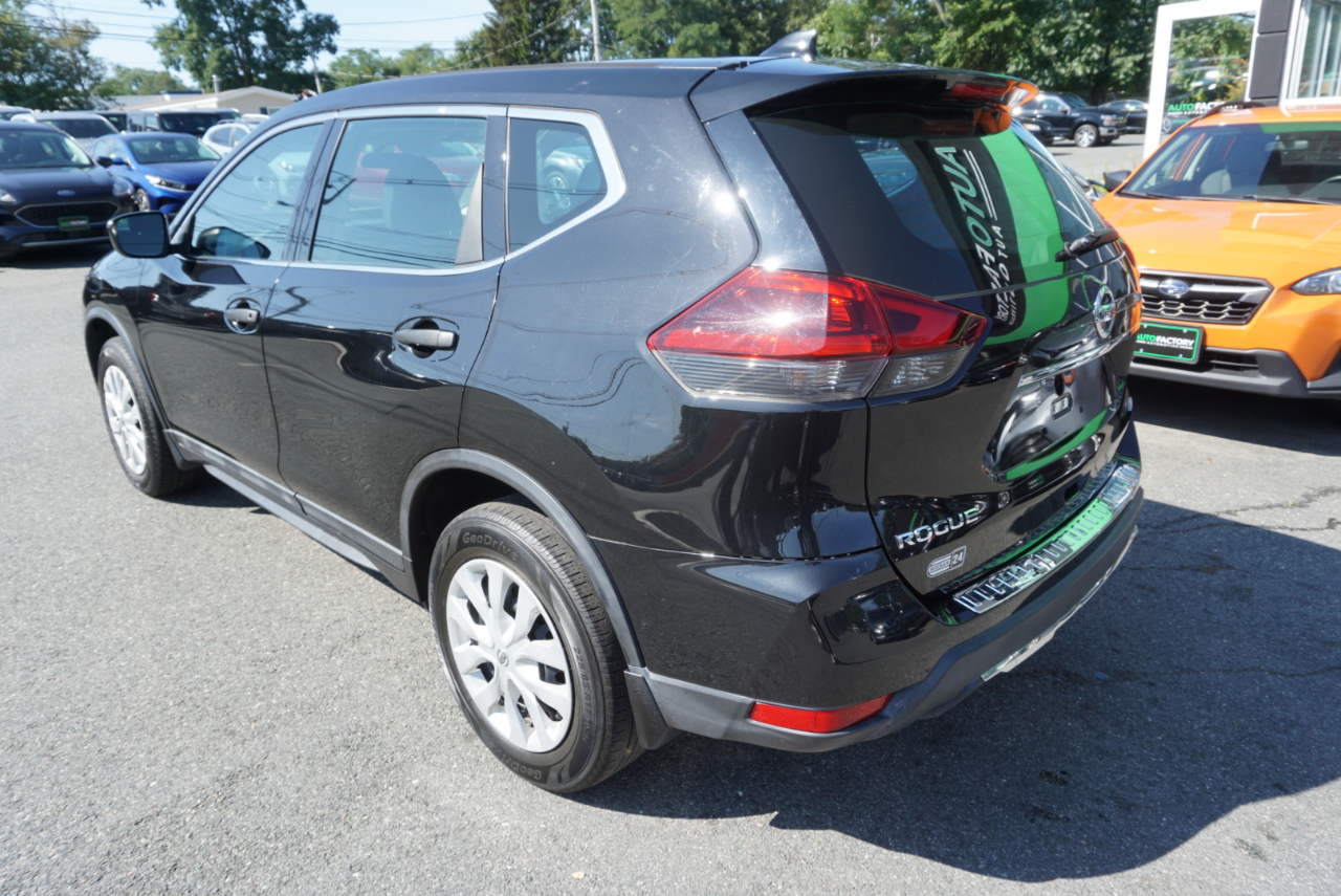 2018 Nissan Rogue AWD S photo 4